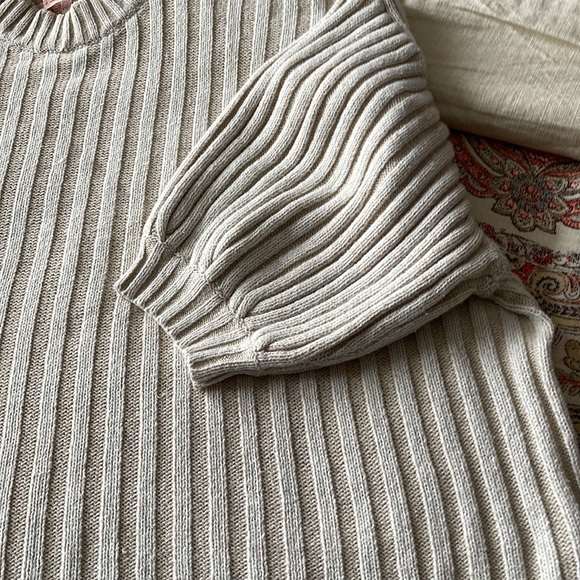 Urban Outfitters sweater - Picture 3 of 4